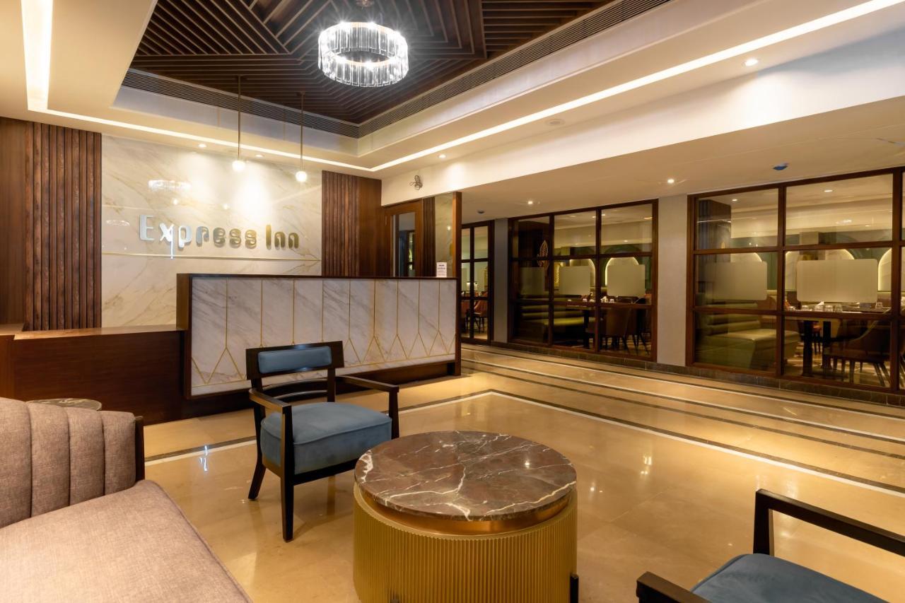 Freesia By Express Inn Pālghar Екстериор снимка