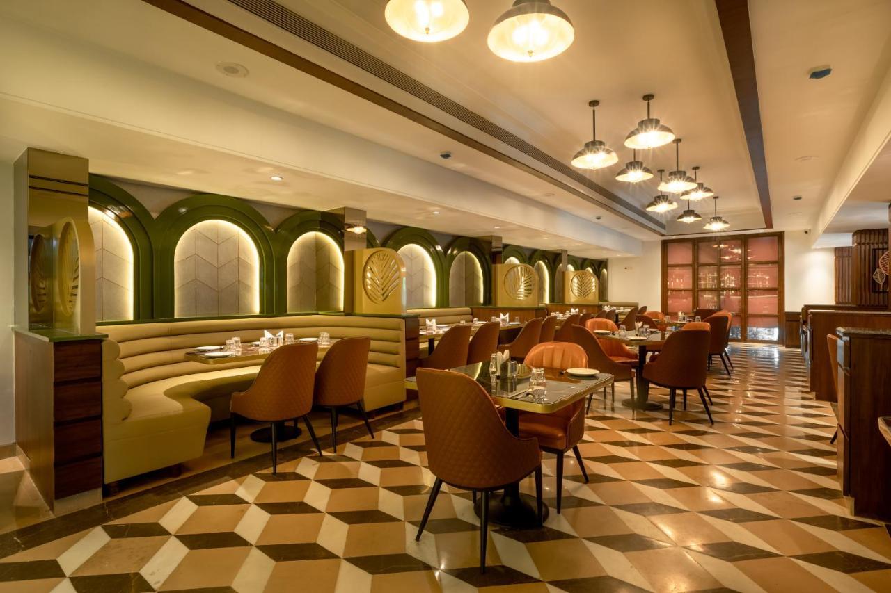 Freesia By Express Inn Pālghar Екстериор снимка