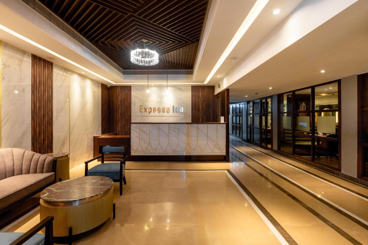Freesia By Express Inn Pālghar Екстериор снимка