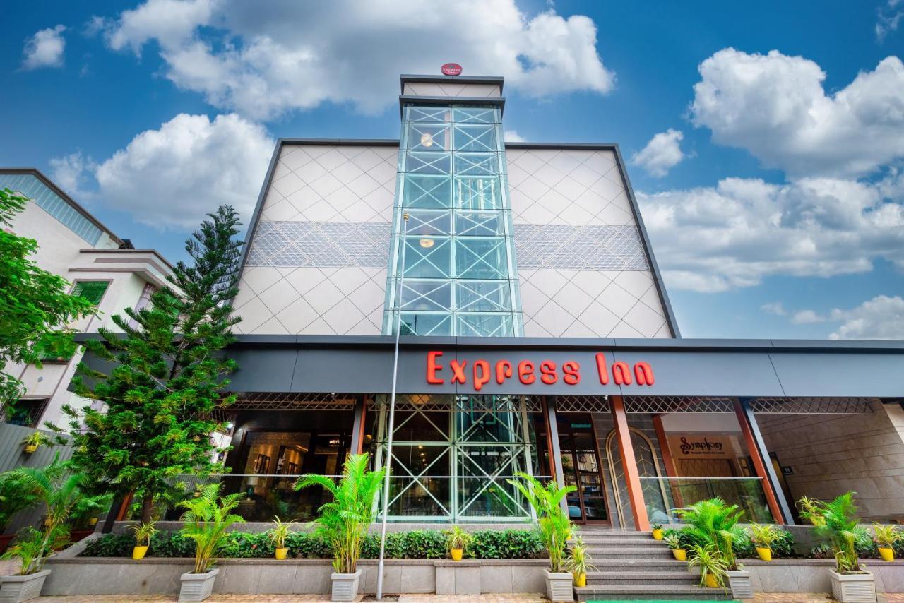 Freesia By Express Inn Pālghar Екстериор снимка